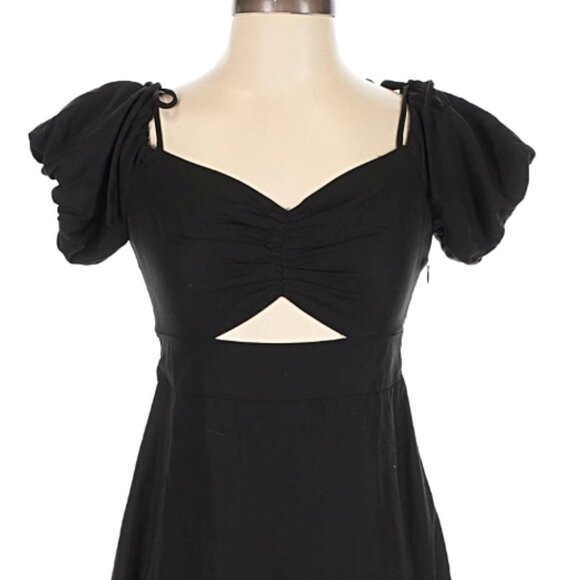 ASTR The Label Black Cap-Sleeve Flare Tea-length Dress - Picture 1 of 5